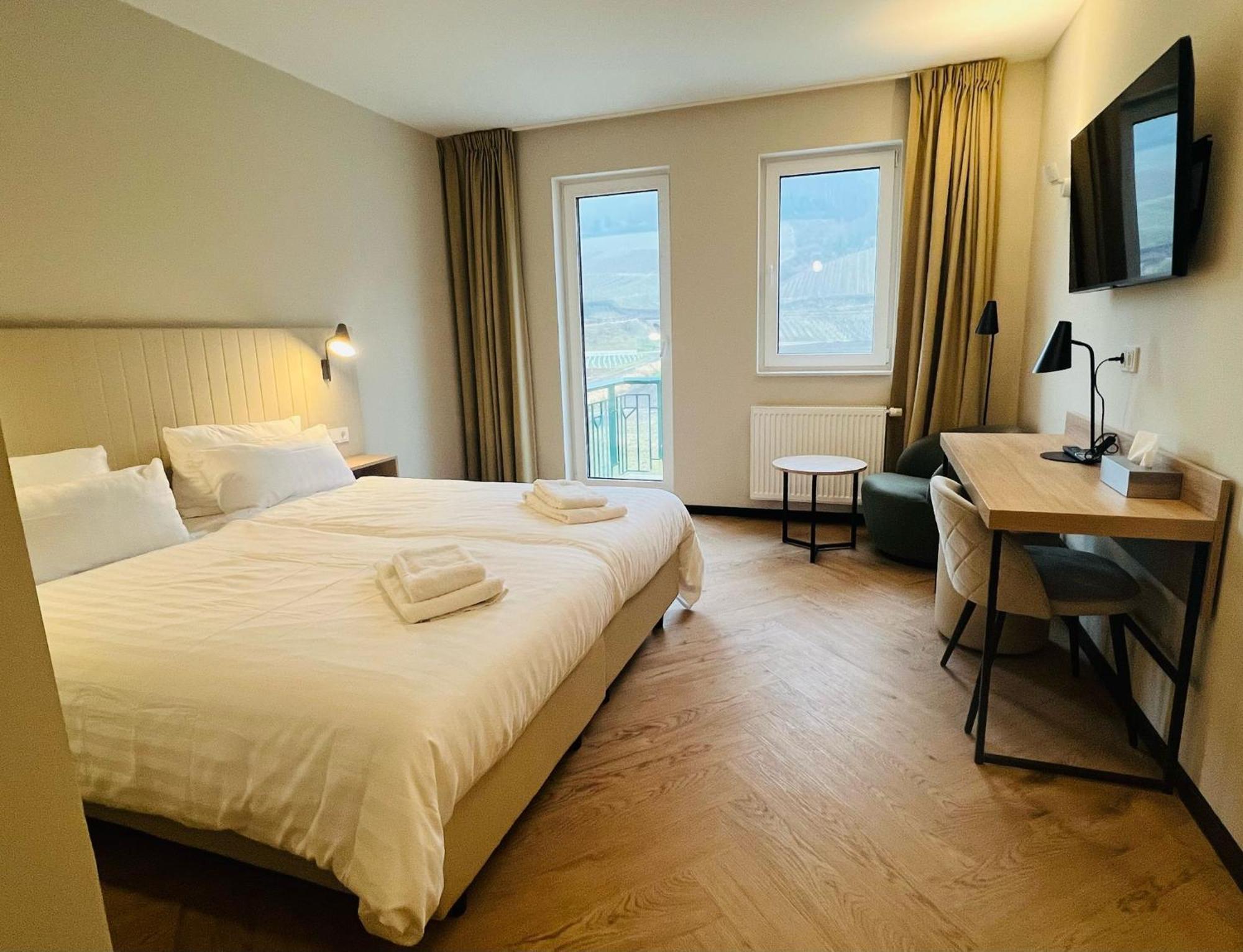 May Hotel Mayschoß Eksteriør bilde